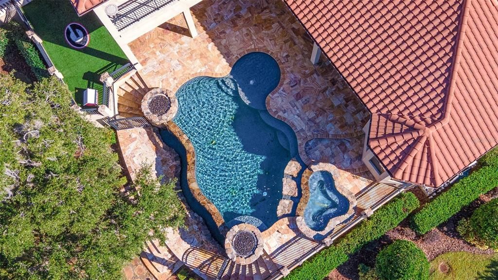 Recently Sold: $3,000,000 (6 beds, 6 baths, 7427 Square Feet)
