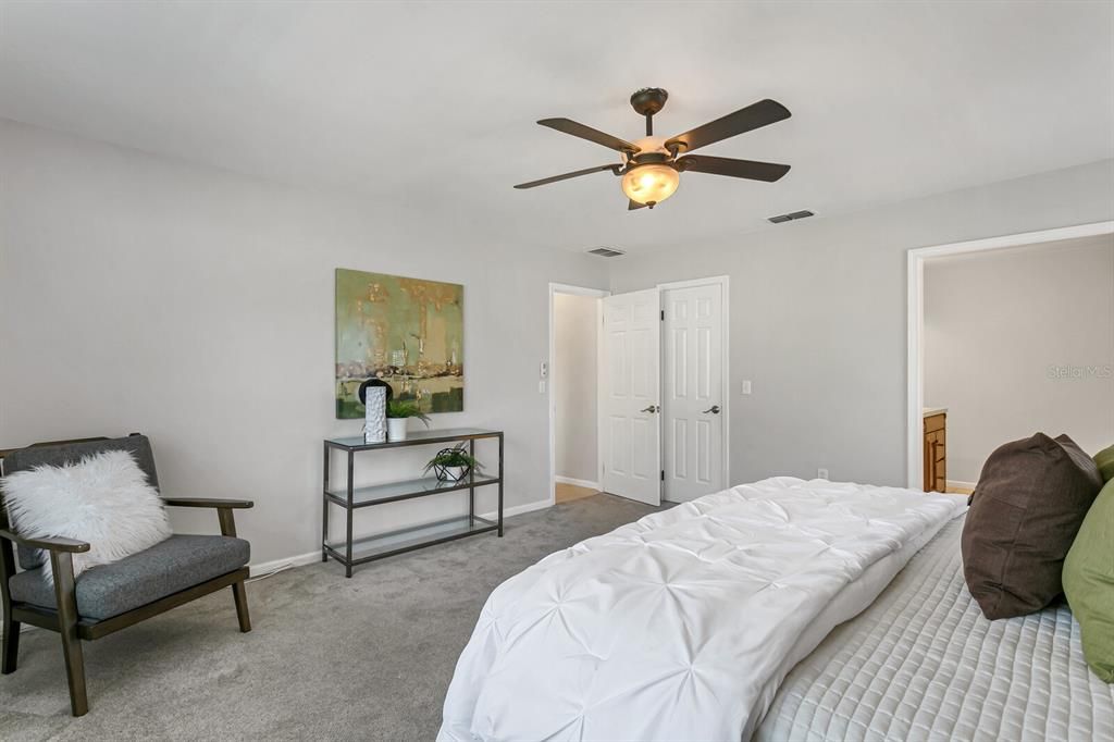 Recently Sold: $439,000 (3 beds, 2 baths, 1481 Square Feet)