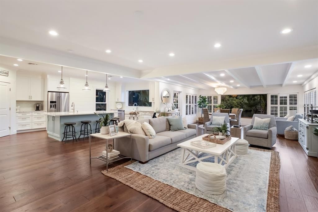 Recently Sold: $2,199,000 (5 beds, 6 baths, 4026 Square Feet)