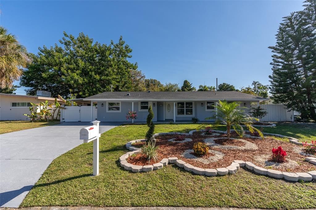 Recently Sold: $573,000 (3 beds, 2 baths, 1586 Square Feet)