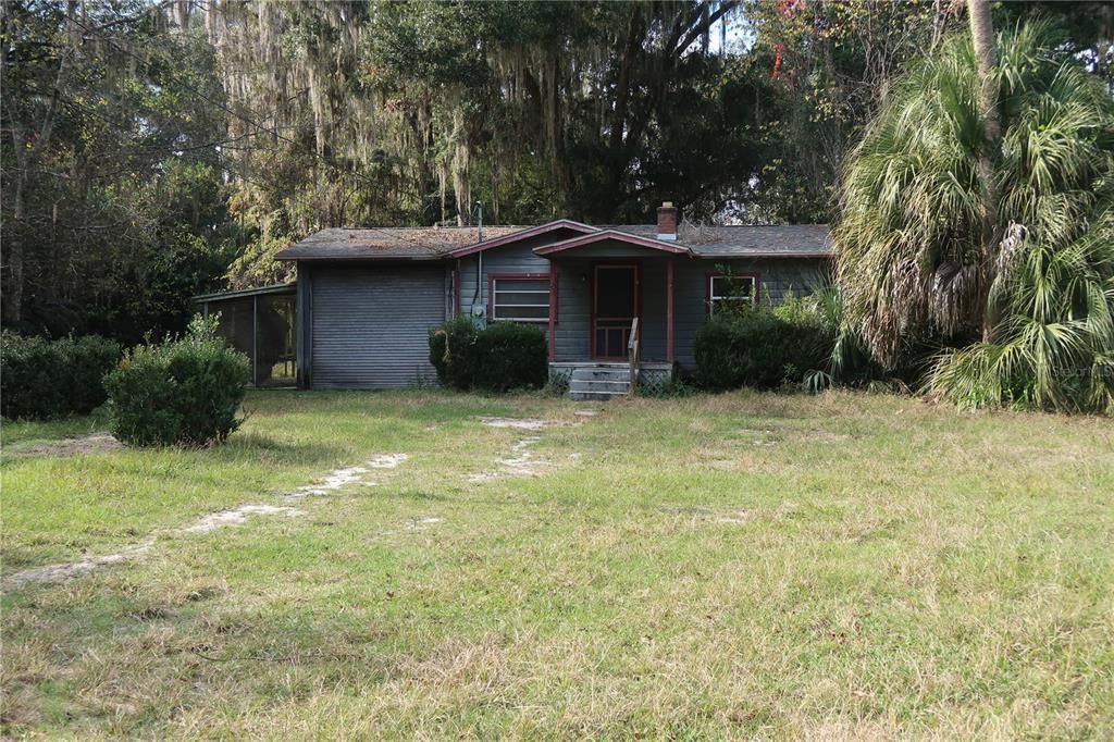 Recently Sold: $70,000 (3 beds, 1 baths, 884 Square Feet)