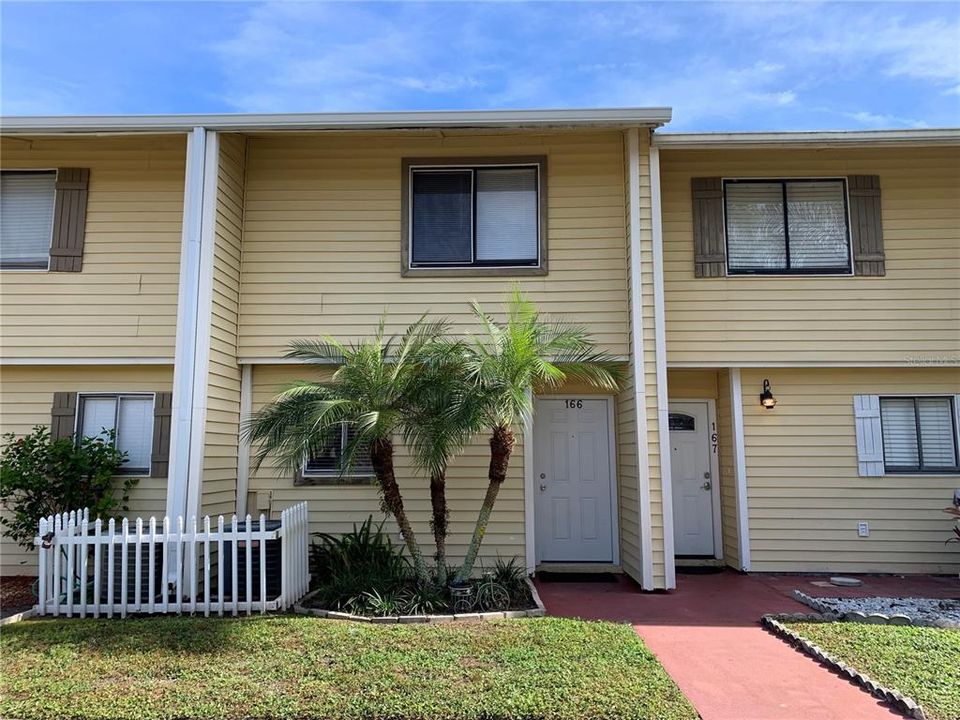 Vendido Recientemente: $159,000 (2 camas, 1 baños, 1032 Pies cuadrados)