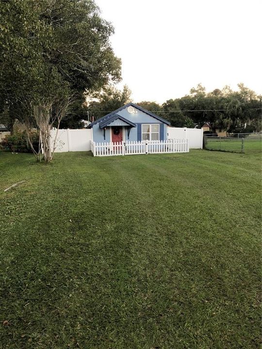 Recently Sold: $218,000 (2 beds, 1 baths, 840 Square Feet)