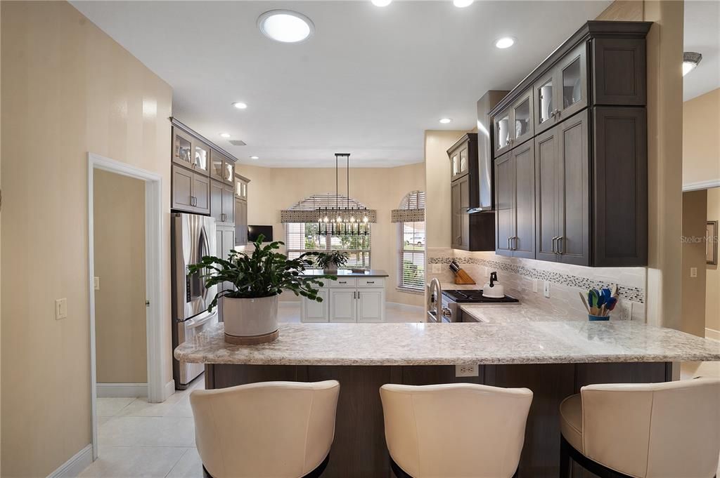 Recently Sold: $1,000,000 (3 beds, 2 baths, 2390 Square Feet)