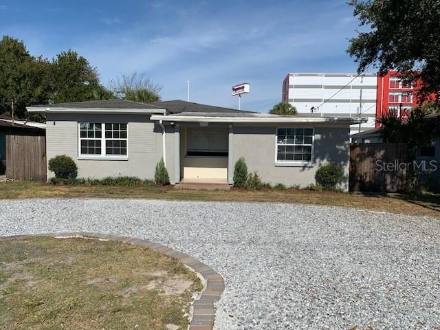 Recently Rented: $2,500 (4 beds, 1 baths, 1281 Square Feet)