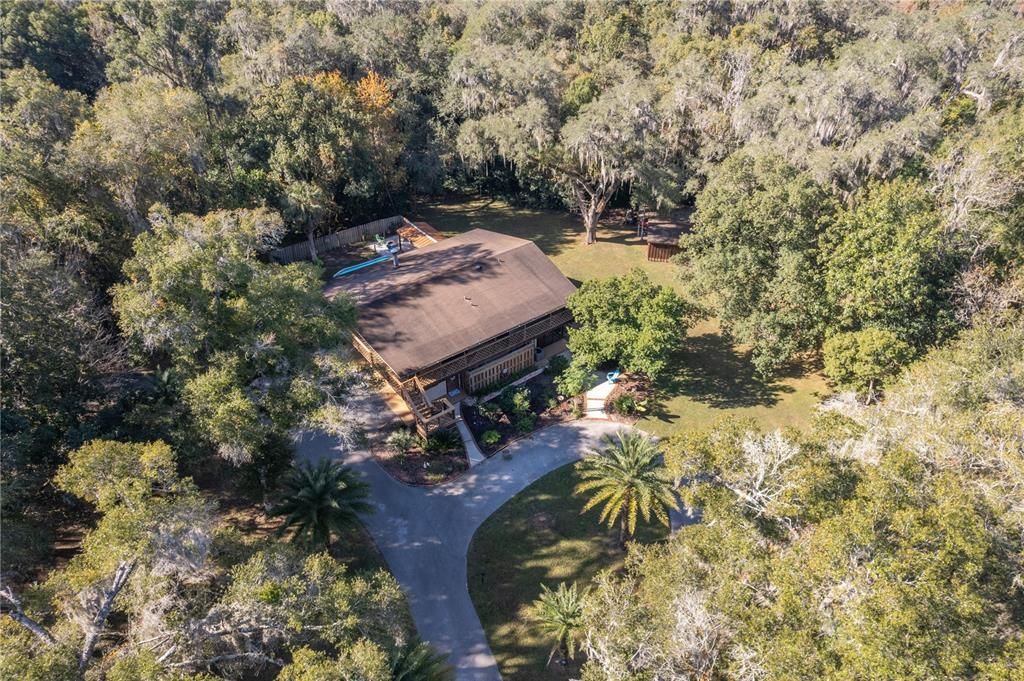 Recently Sold: $569,000 (5 beds, 3 baths, 2880 Square Feet)
