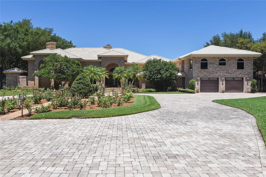 Recently Sold: $2,020,000 (5 beds, 4 baths, 8896 Square Feet)