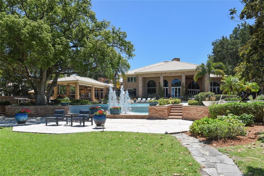 Recently Sold: $2,020,000 (5 beds, 4 baths, 8896 Square Feet)