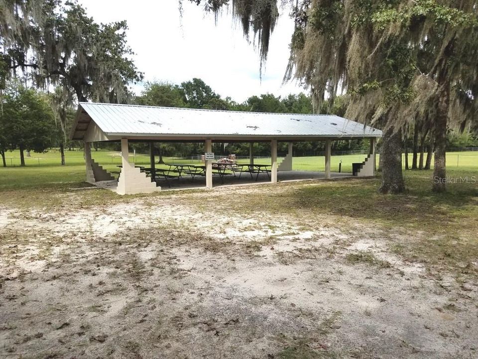 Community picnic area