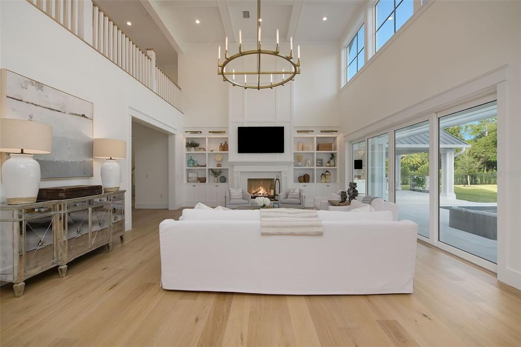 Recently Sold: $2,500,000 (5 beds, 5 baths, 5835 Square Feet)