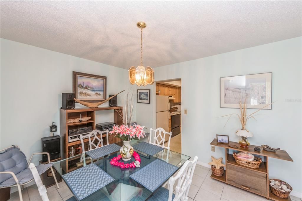 Recently Sold: $259,900 (2 beds, 2 baths, 1004 Square Feet)