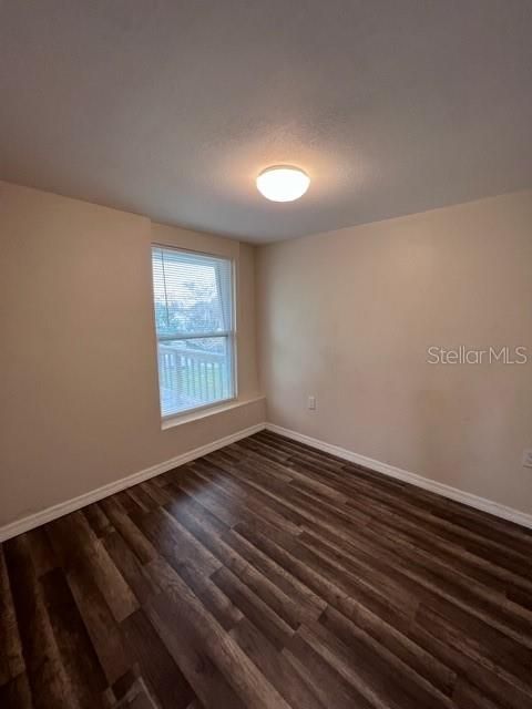 Recently Rented: $1,400 (2 beds, 2 baths, 1100 Square Feet)