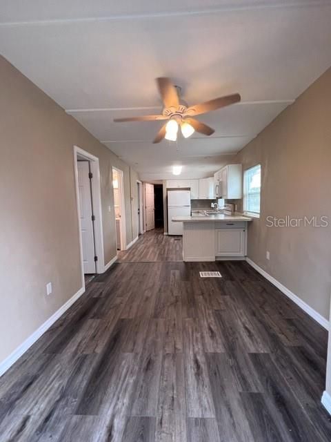 Recently Rented: $1,400 (2 beds, 2 baths, 1100 Square Feet)