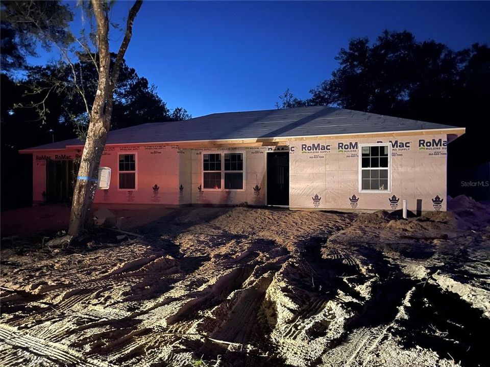 Recently Sold: $180,000 (3 beds, 2 baths, 1232 Square Feet)