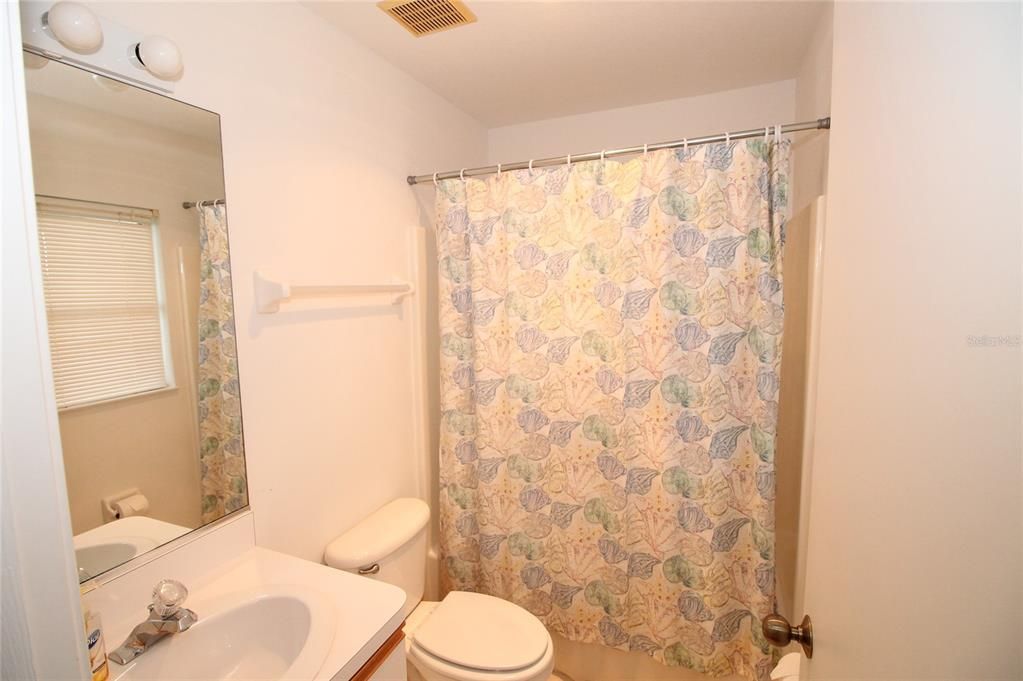 For Rent: $6,000 (2 beds, 2 baths, 946 Square Feet)