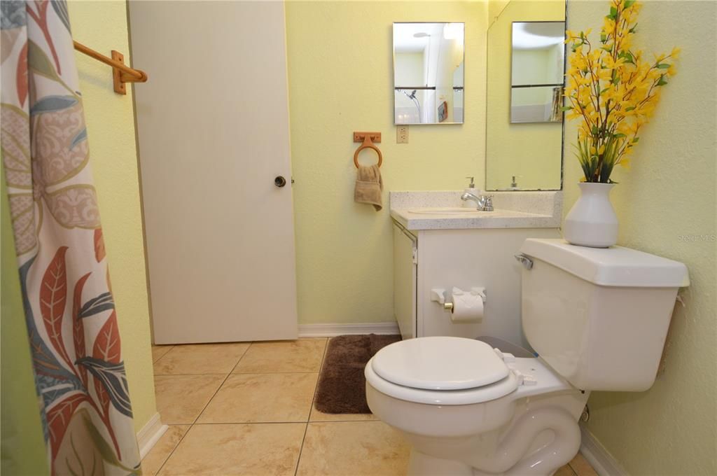Недавно арендовано: $2,250 (2 спален, 2 ванн, 1028 Квадратных фут)