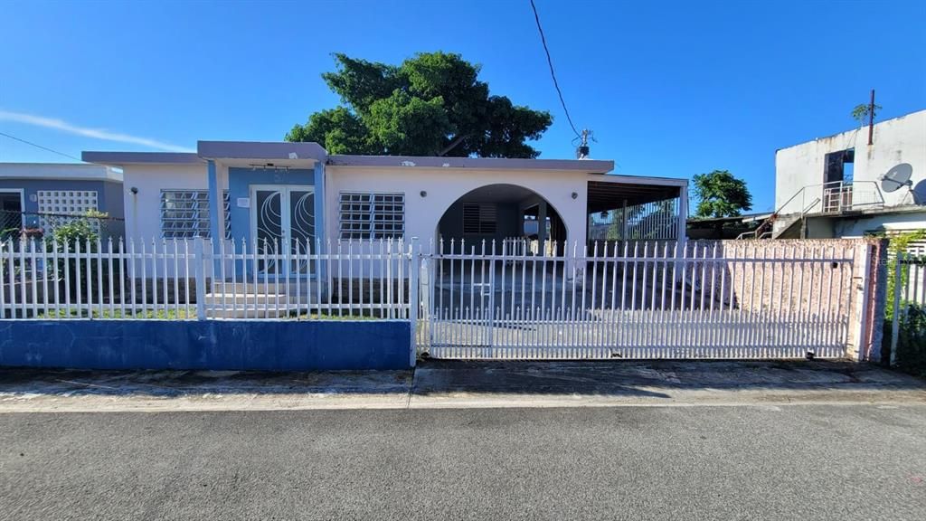 Vendido Recientemente: $73,400 (3 camas, 1 baños, 950 Pies cuadrados)