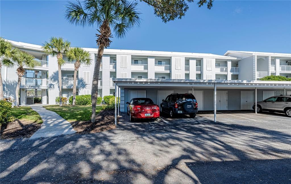 Recently Sold: $259,000 (2 beds, 2 baths, 948 Square Feet)