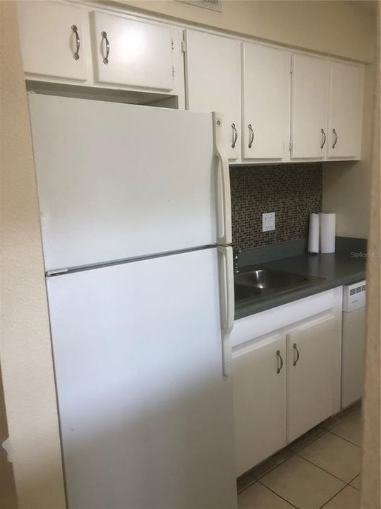 Recently Rented: $950 (1 beds, 1 baths, 768 Square Feet)