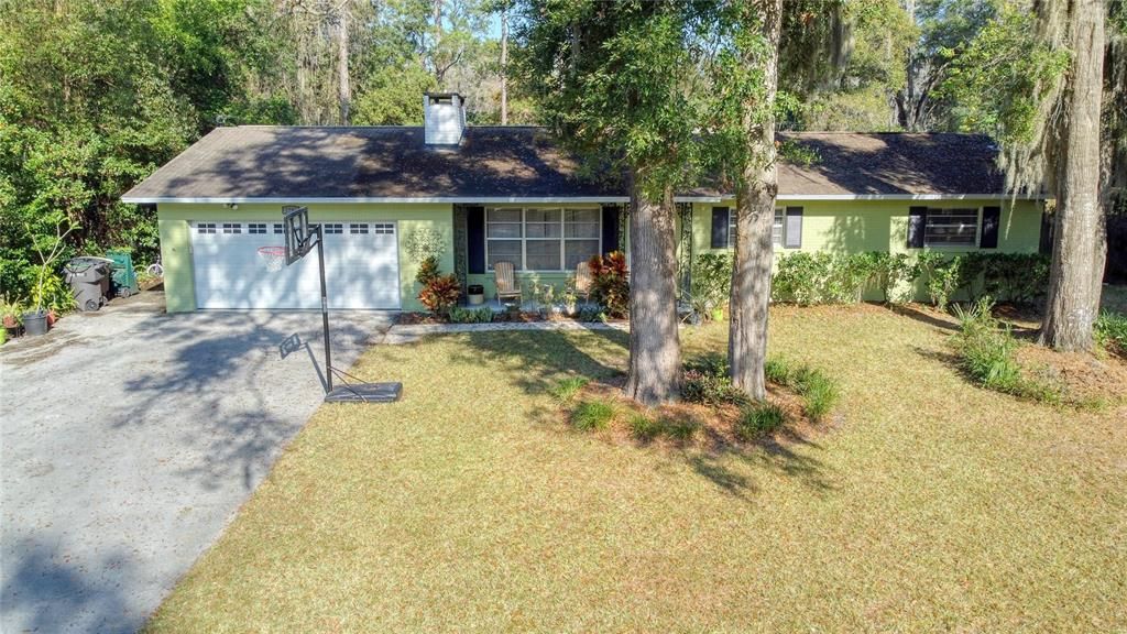 Recently Sold: $199,900 (3 beds, 2 baths, 1408 Square Feet)