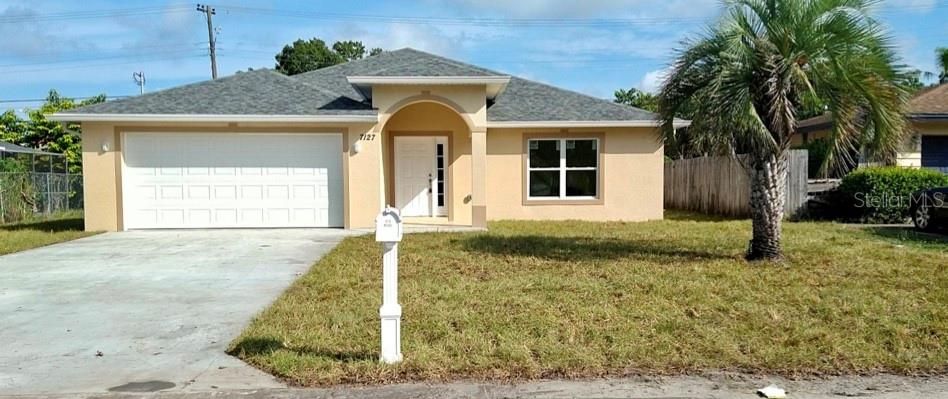 Recently Sold: $240,000 (3 beds, 2 baths, 1642 Square Feet)