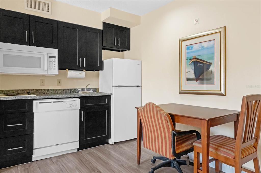 Recently Sold: $125,000 (1 beds, 1 baths, 524 Square Feet)