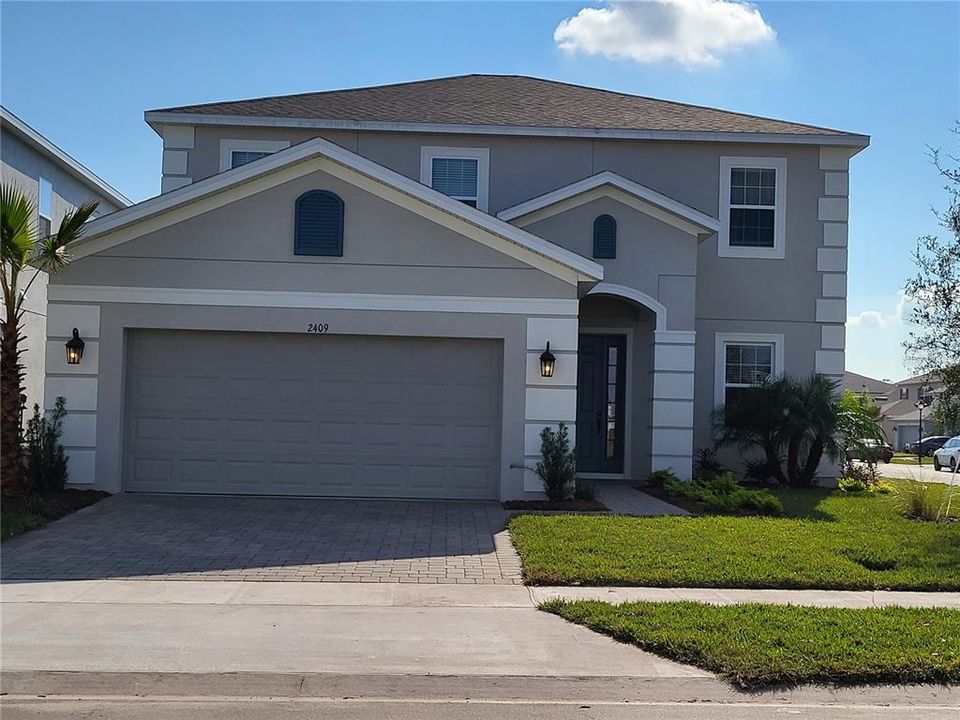 Recently Sold: $424,969 (5 beds, 3 baths, 2600 Square Feet)