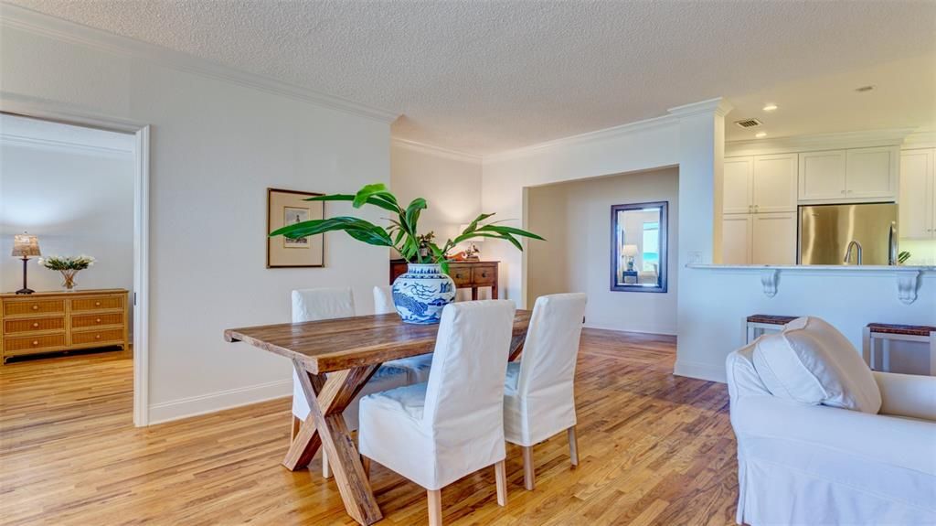 Recently Sold: $695,000 (2 beds, 2 baths, 1485 Square Feet)