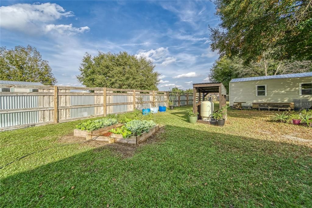 Recently Sold: $465,000 (3 beds, 2 baths, 2055 Square Feet)