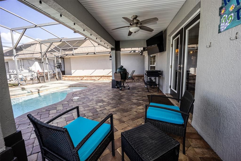 Recently Sold: $580,000 (3 beds, 2 baths, 2840 Square Feet)