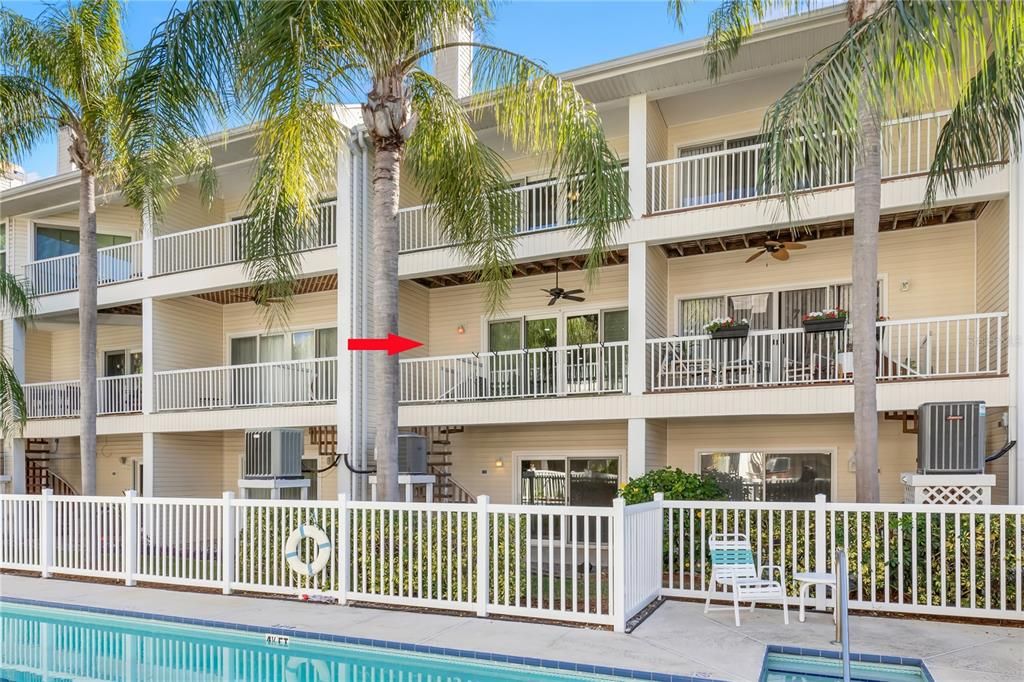 Recently Sold: $850,000 (3 beds, 3 baths, 2050 Square Feet)