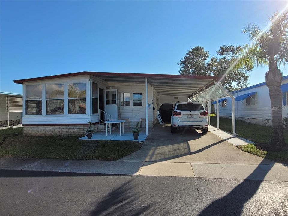 Recently Sold: $108,000 (2 beds, 2 baths, 989 Square Feet)