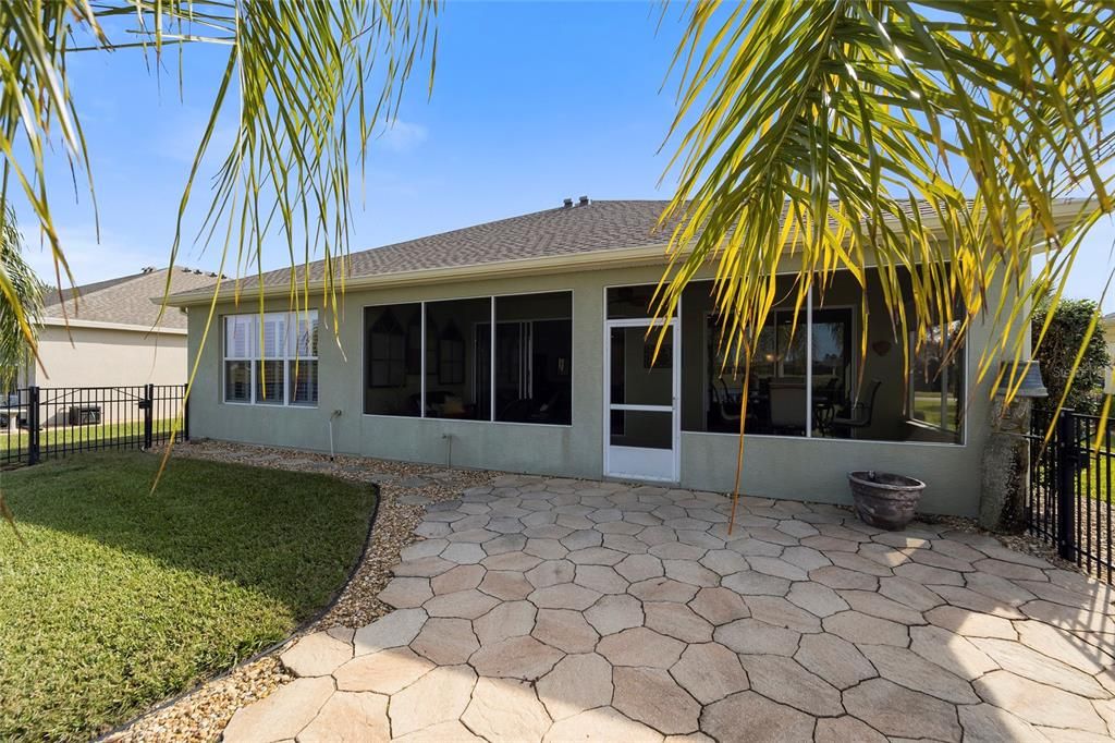 Recently Sold: $398,893 (3 beds, 2 baths, 1736 Square Feet)