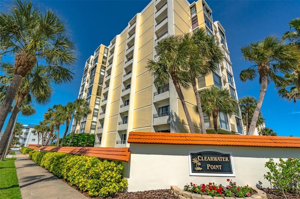 Recently Sold: $575,000 (2 beds, 2 baths, 1260 Square Feet)