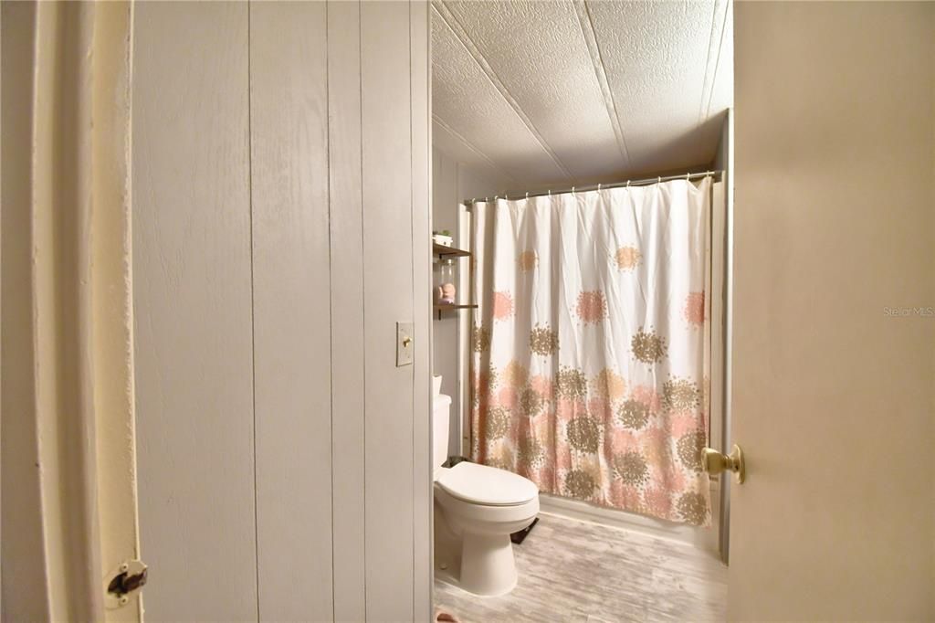 最近售出: $80,000 (2 贝兹, 2 浴室, 784 平方英尺)