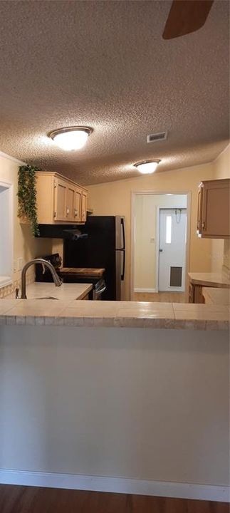 Recently Sold: $145,000 (4 beds, 2 baths, 1647 Square Feet)