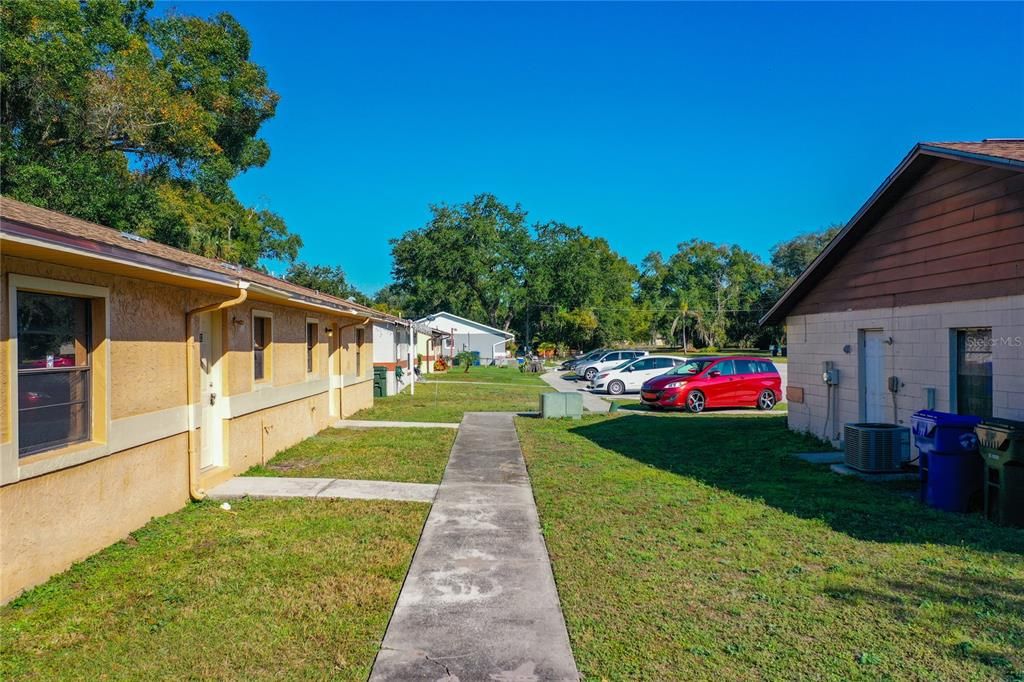 Recently Sold: $165,000 (2 beds, 2 baths, 1023 Square Feet)