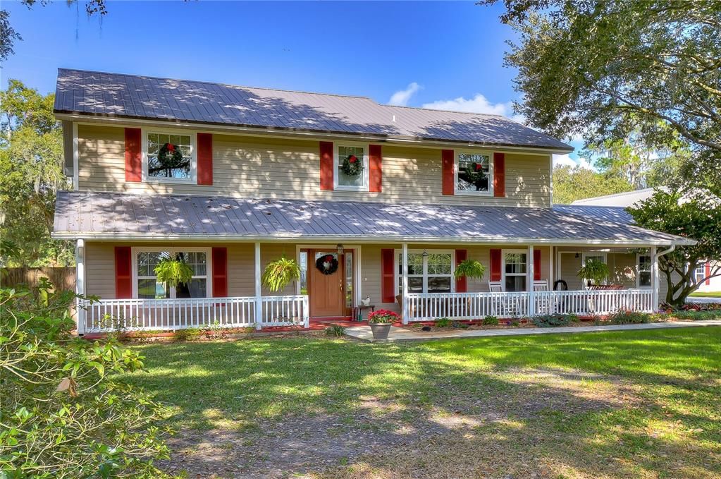 Recently Sold: $785,000 (4 beds, 3 baths, 2296 Square Feet)