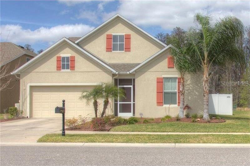 Recently Sold: $405,000 (4 beds, 2 baths, 2546 Square Feet)