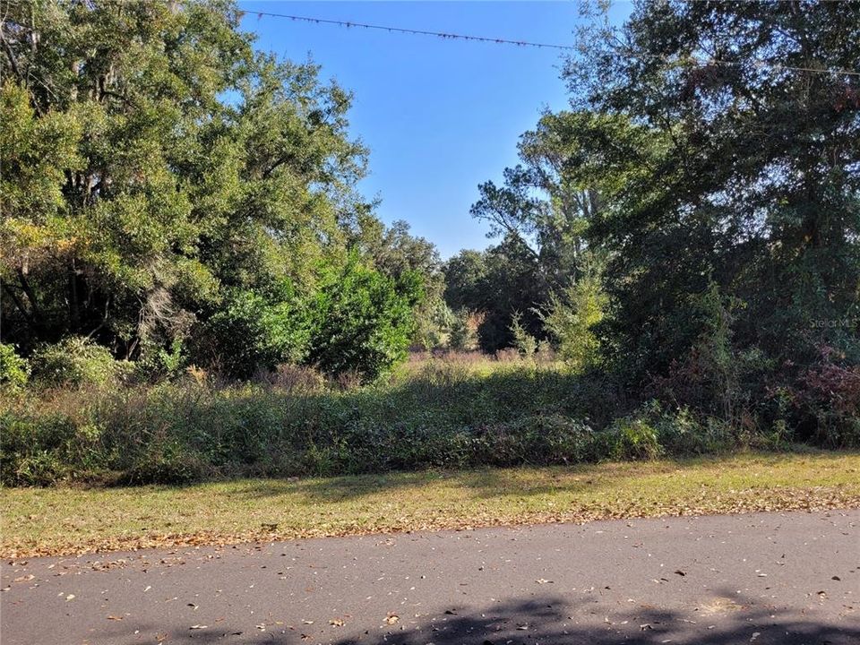 Recently Sold: $48,000 (0.61 acres)