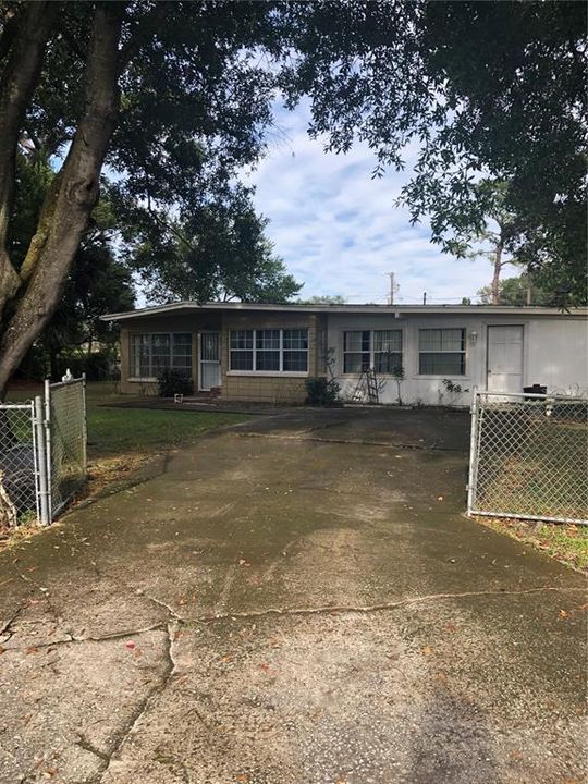 Recently Sold: $244,000 (4 beds, 2 baths, 1999 Square Feet)