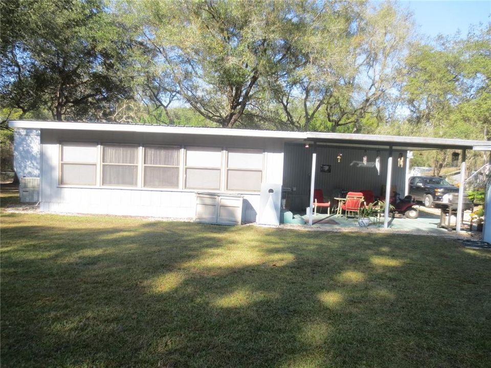 Recently Sold: $79,900 (2 beds, 1 baths, 714 Square Feet)