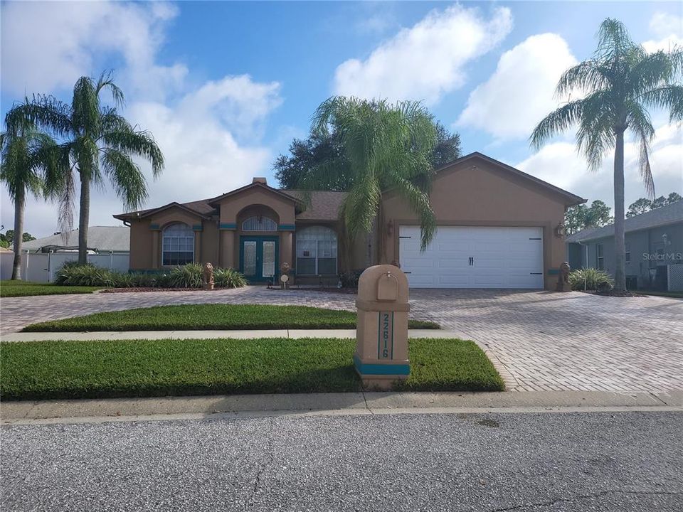 Recently Sold: $312,000 (4 beds, 3 baths, 1746 Square Feet)