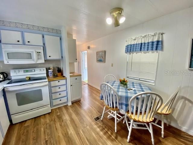 Recently Sold: $55,000 (2 beds, 2 baths, 672 Square Feet)