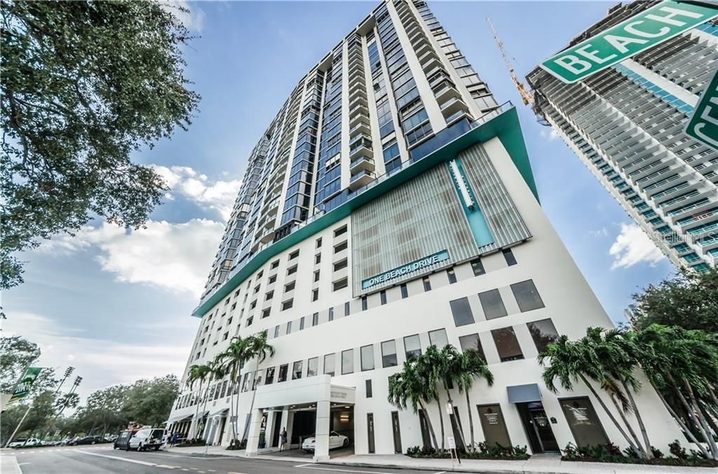 Vendido Recientemente: $700,000 (2 camas, 1 baños, 1180 Pies cuadrados)