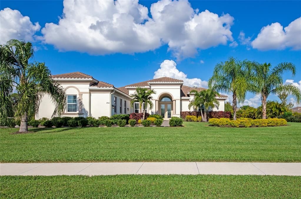 Recently Sold: $1,000,000 (4 beds, 4 baths, 3148 Square Feet)