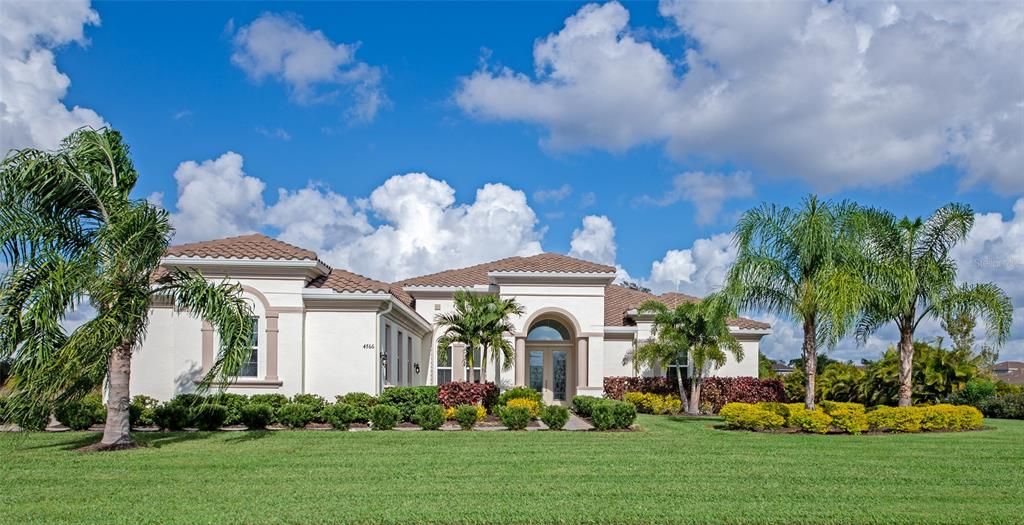 Recently Sold: $1,000,000 (4 beds, 4 baths, 3148 Square Feet)