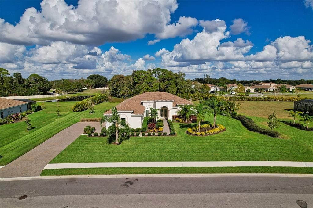 Recently Sold: $1,000,000 (4 beds, 4 baths, 3148 Square Feet)