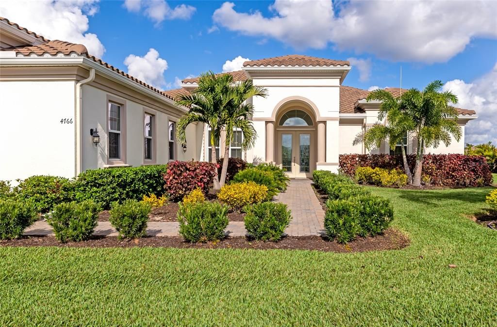 Recently Sold: $1,000,000 (4 beds, 4 baths, 3148 Square Feet)