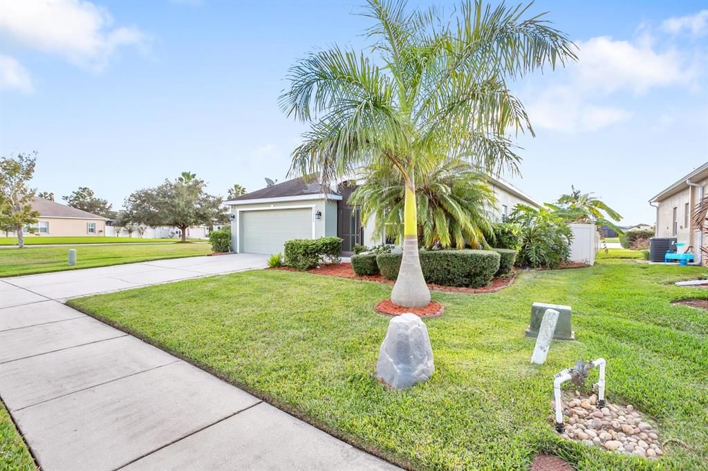 Recently Sold: $425,000 (4 beds, 2 baths, 2008 Square Feet)
